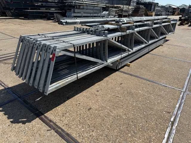 Staalconstructie 12.80 x 32.00 meter (410m2) - afbeelding 1 van  11