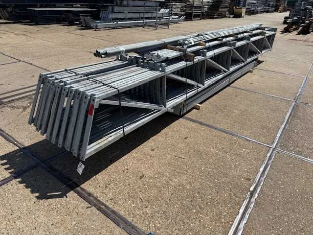 Staalconstructie 12.80 x 32.00 meter (410m2) - afbeelding 6 van  11