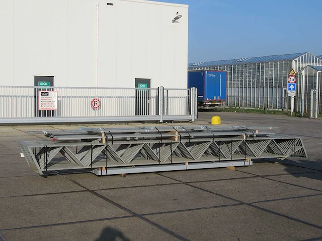 Staalconstructie 12.80 x 32.00 meter (410m2) - afbeelding 2 van  10