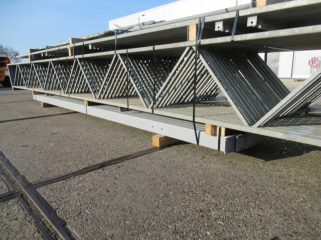 Staalconstructie 12.80 x 32.00 meter (410m2) - afbeelding 10 van  10