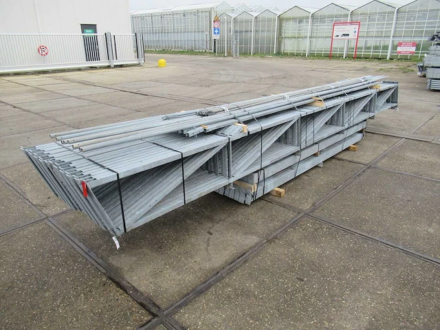 Staalconstructie 12.80 x 36.00 meter (460m2) - afbeelding 8 van  13