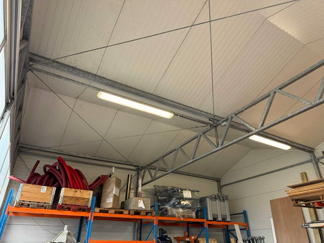 Staalconstructie (12,80x8,00 mtr) (102m2) - afbeelding 22 van  37