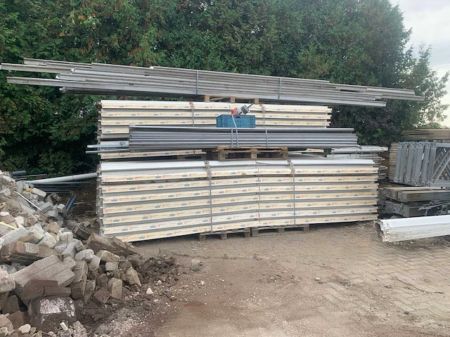 Staalconstructie (13,60x32,00mtr) (435m2) - afbeelding 4 van  16