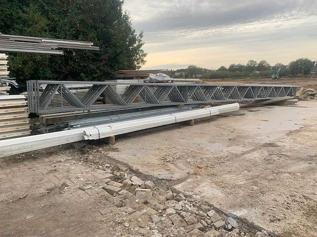 Staalconstructie (13,60x32,00mtr) (435m2) - afbeelding 8 van  16