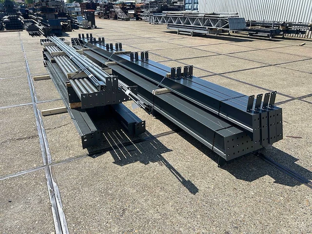 Staalconstructie 13.95 x 20.00 meter (279m2) - afbeelding 2 van  11