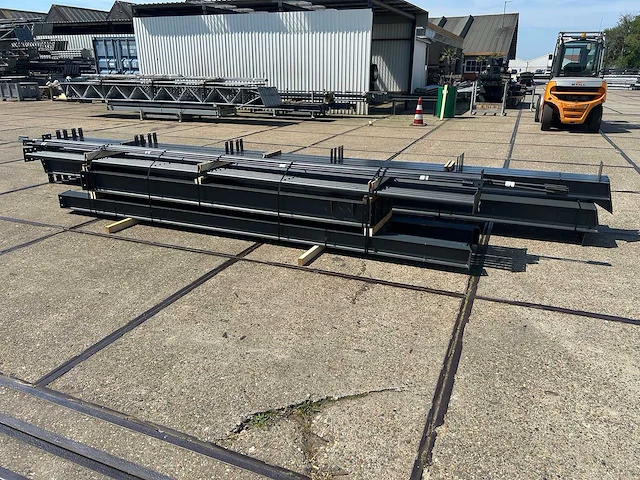 Staalconstructie 13.95 x 20.00 meter (279m2) - afbeelding 10 van  11