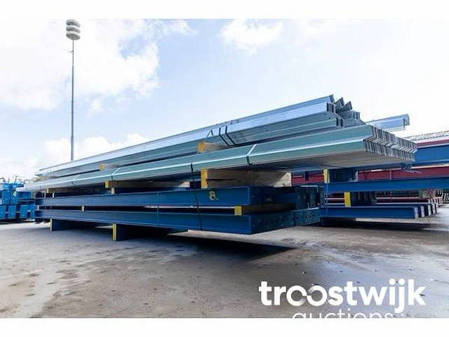 Staalconstructie 13x43,3 meter (ca. 565 m2) - afbeelding 4 van  14