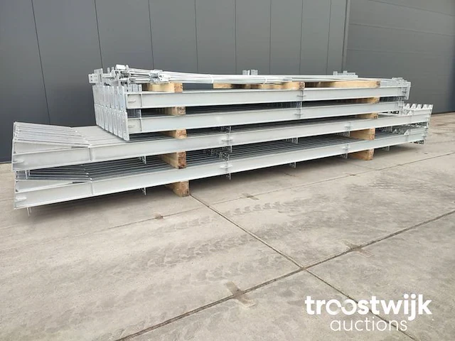 Staalconstructie 14 x 60 (ca 840m2) - afbeelding 6 van  6
