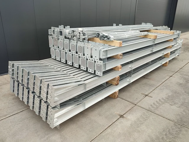 Staalconstructie 14 x 60 (ca. 840m²) - afbeelding 3 van  6
