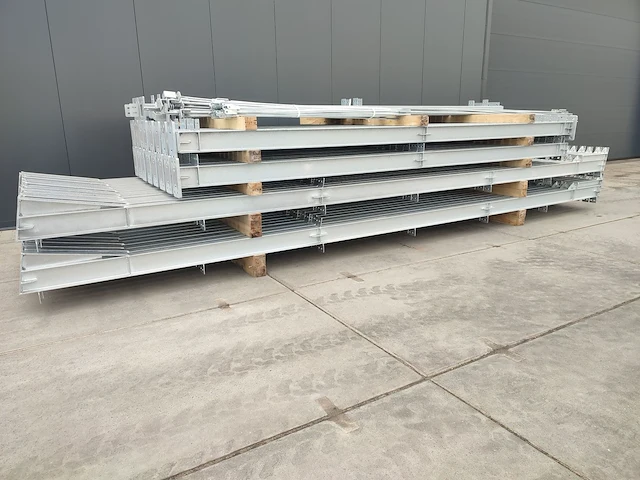 Staalconstructie 14 x 60 (ca. 840m²) - afbeelding 6 van  6