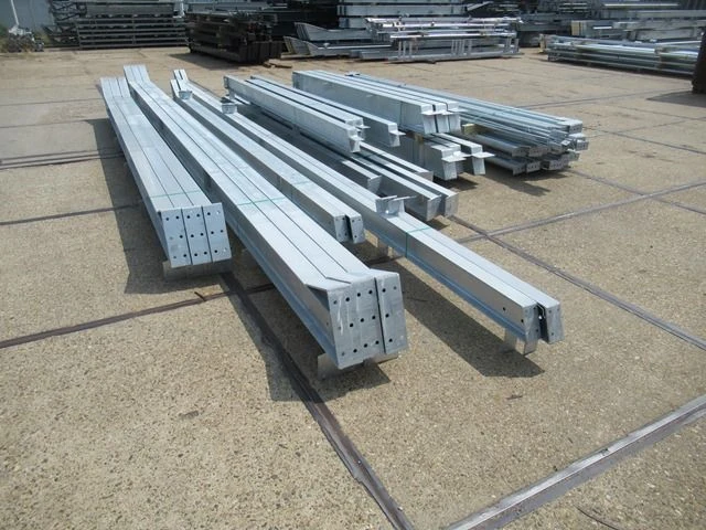 Staalconstructie 15 x 20 meter (300m2) - afbeelding 11 van  18