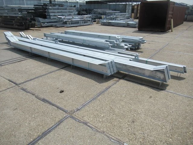 Staalconstructie 15 x 20 meter (300m2) - afbeelding 13 van  18