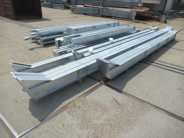 Staalconstructie 15 x 20 meter (300m2) - afbeelding 14 van  18