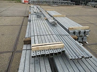 Staalconstructie 15.00 x 28.00 meter (420m2) - afbeelding 8 van  12