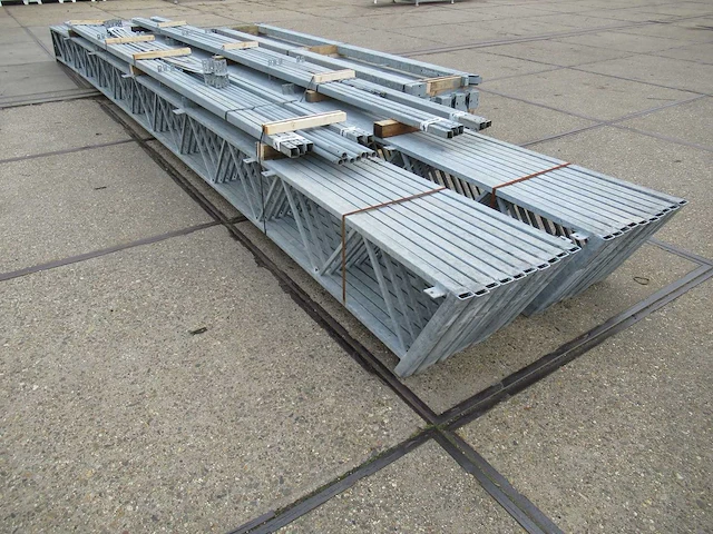 Staalconstructie 15.00 x 36.00 meter (540m2) - afbeelding 9 van  14