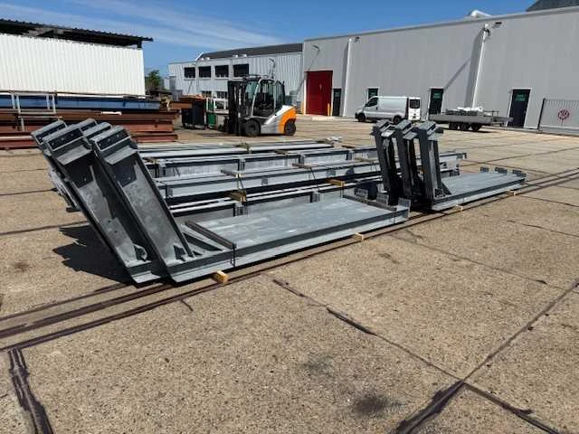 Staalconstructie 15.20 x 30.00 meter (456m2) - afbeelding 10 van  13