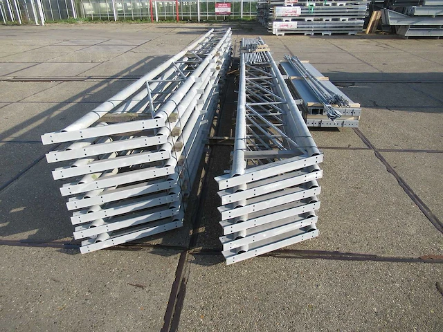 Staalconstructie 16.00 x 24.00 meter (384m2) - afbeelding 6 van  10