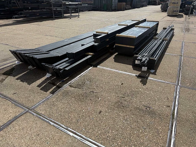 Staalconstructie 17 x 30 meter (510m2) - afbeelding 1 van  12