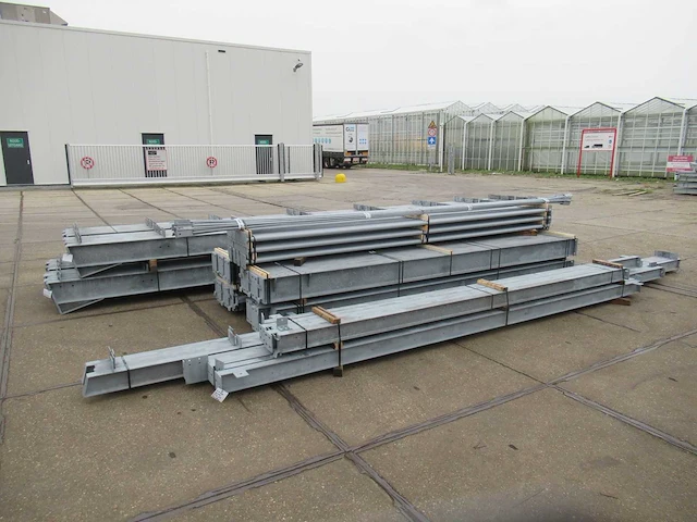 Staalconstructie 17 x 55 meter (935m2) - afbeelding 2 van  18