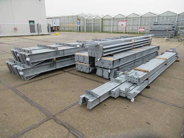 Staalconstructie 17 x 55 meter (935m2) - afbeelding 1 van  18