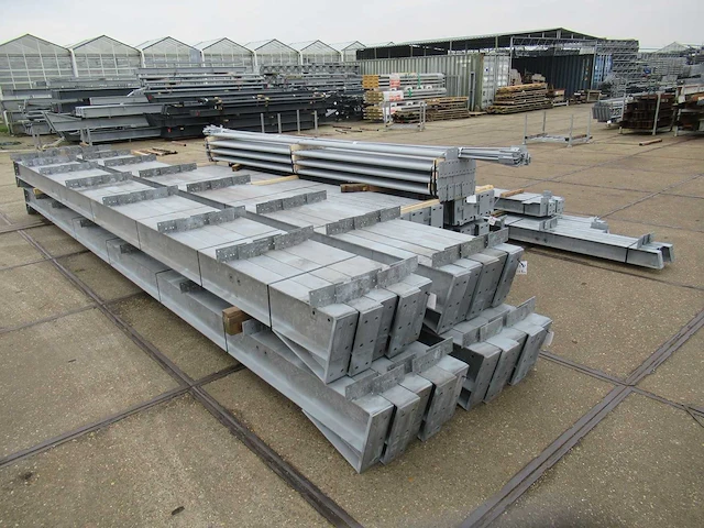 Staalconstructie 17 x 55 meter (935m2) - afbeelding 16 van  18