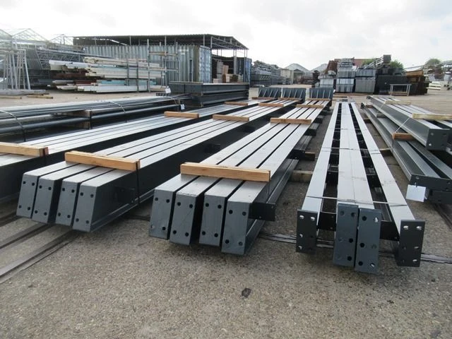 Staalconstructie 18 x 35 meter (630m2) - afbeelding 4 van  17