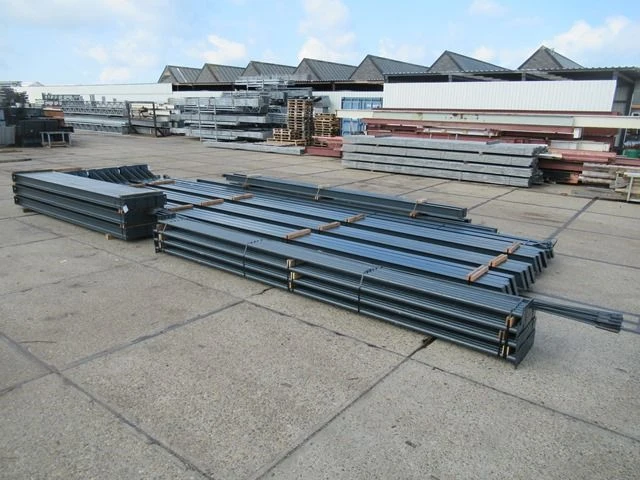 Staalconstructie 18 x 35 meter (630m2) - afbeelding 6 van  17