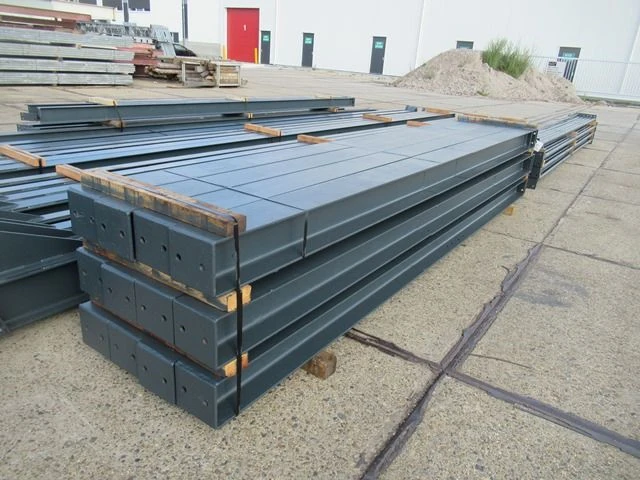 Staalconstructie 18 x 35 meter (630m2) - afbeelding 14 van  17