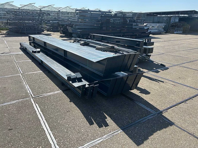 Staalconstructie 18 x 40 meter (720m2) - afbeelding 2 van  18