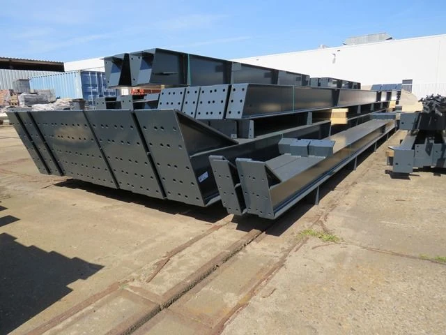 Staalconstructie 22 x 50 meter (1100m2) - afbeelding 12 van  26