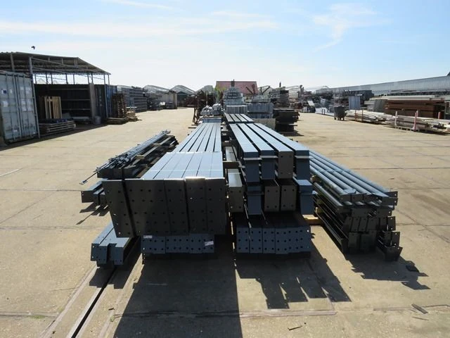 Staalconstructie 22 x 50 meter (1100m2) - afbeelding 24 van  26