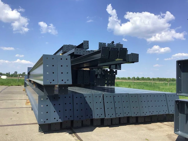 Staalconstructie 22x50 meter (ca. 1100m2) - afbeelding 5 van  13