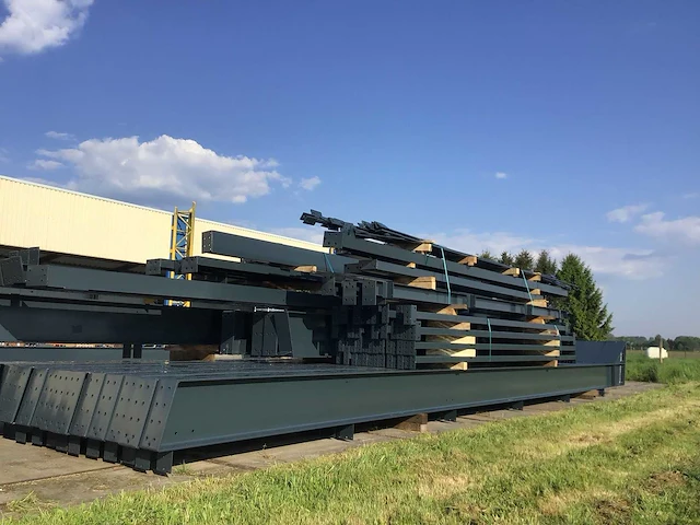Staalconstructie 22x50 meter (ca. 1100m2) - afbeelding 7 van  13