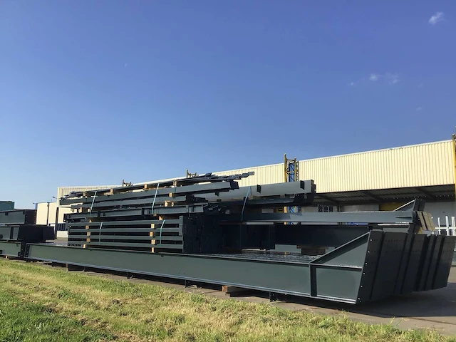 Staalconstructie 22x50 meter (ca. 1100m2) - afbeelding 11 van  13