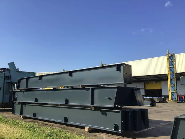 Staalconstructie 23,2x50 meter (ca. 1160 m2) - afbeelding 9 van  14