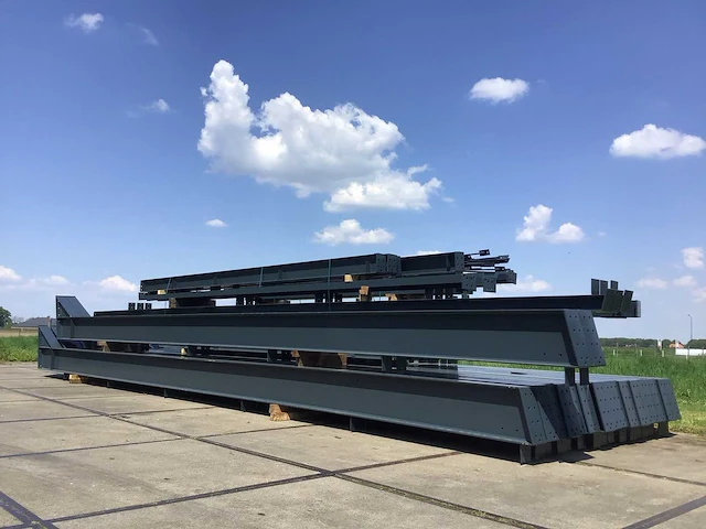 Staalconstructie 23,2x50 meter (ca. 1160 m2) - afbeelding 13 van  14