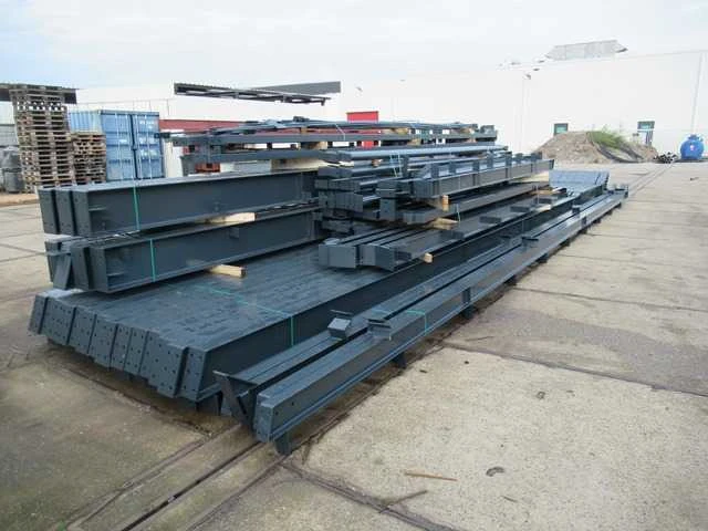 Staalconstructie 25 x 40 meter (1000m2) - afbeelding 1 van  31