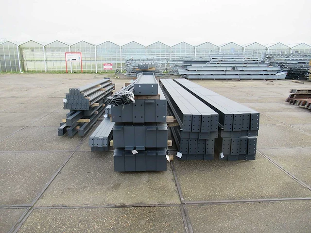 Staalconstructie 25 x 45 meter (1125m2) - afbeelding 10 van  21
