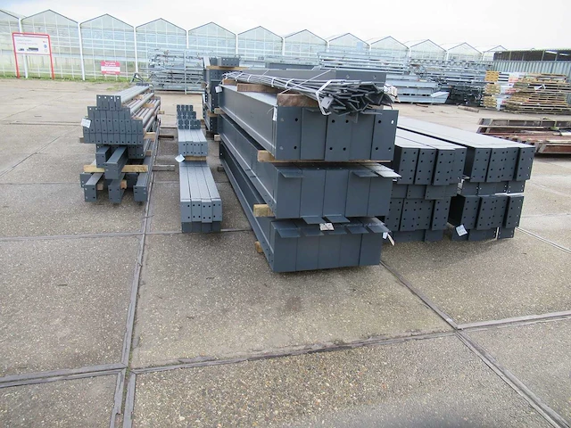 Staalconstructie 25 x 45 meter (1125m2) - afbeelding 16 van  21