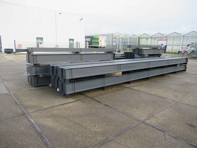 Staalconstructie 25 x 45 meter (1125m2) - afbeelding 19 van  21