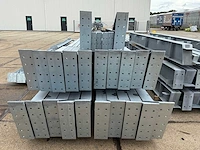 Staalconstructie 25 x 60 meter (1500m2) - afbeelding 6 van  25