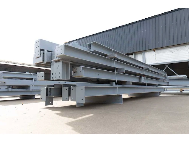 Staalconstructie 25x49 meter – hal met kantoor - afbeelding 8 van  87