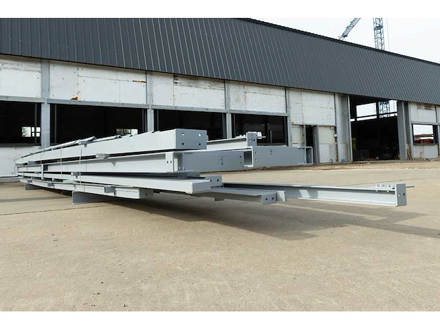 Staalconstructie 25x49 meter – hal met kantoor - afbeelding 13 van  87