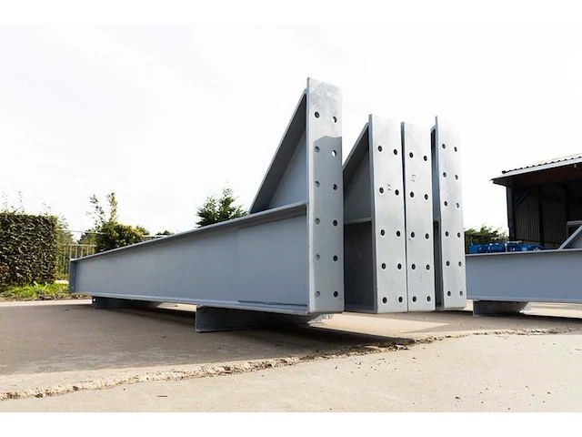 Staalconstructie 25x49 meter – hal met kantoor - afbeelding 16 van  87