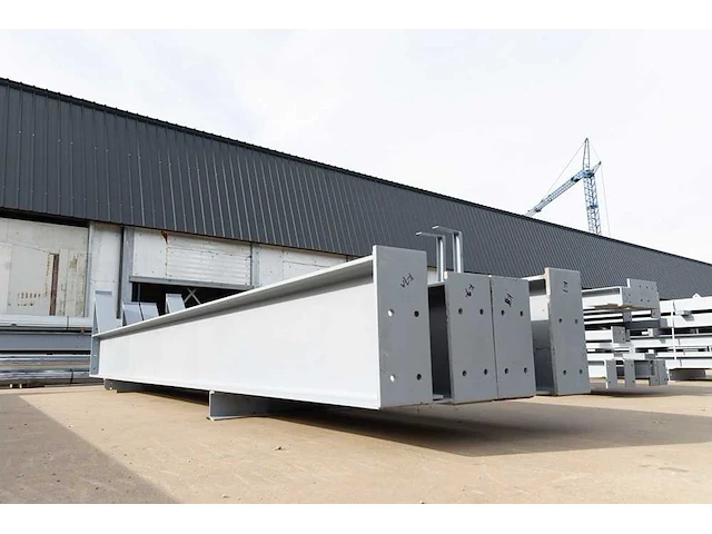Staalconstructie 25x49 meter – hal met kantoor - afbeelding 18 van  87