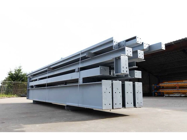 Staalconstructie 25x49 meter – hal met kantoor - afbeelding 25 van  87