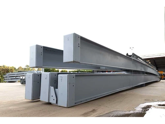 Staalconstructie 25x49 meter – hal met kantoor - afbeelding 29 van  87