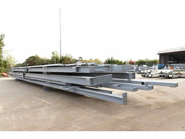 Staalconstructie 25x49 meter – hal met kantoor - afbeelding 23 van  87