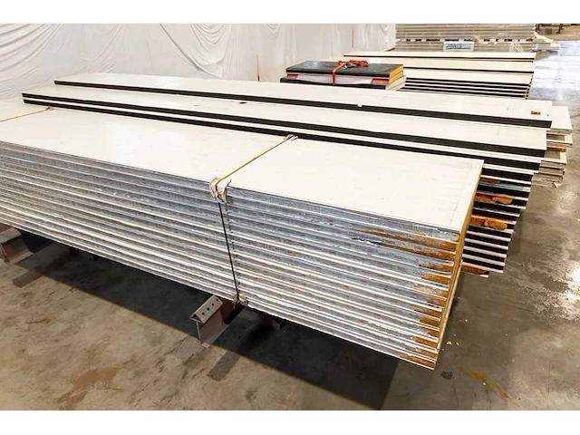 Staalconstructie 25x49 meter – hal met kantoor - afbeelding 48 van  87