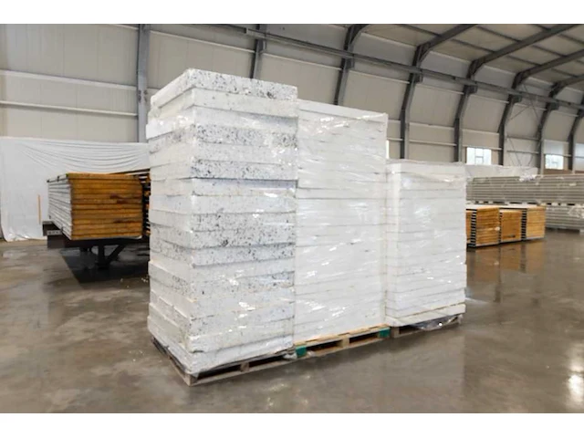 Staalconstructie 25x49 meter – hal met kantoor - afbeelding 51 van  87